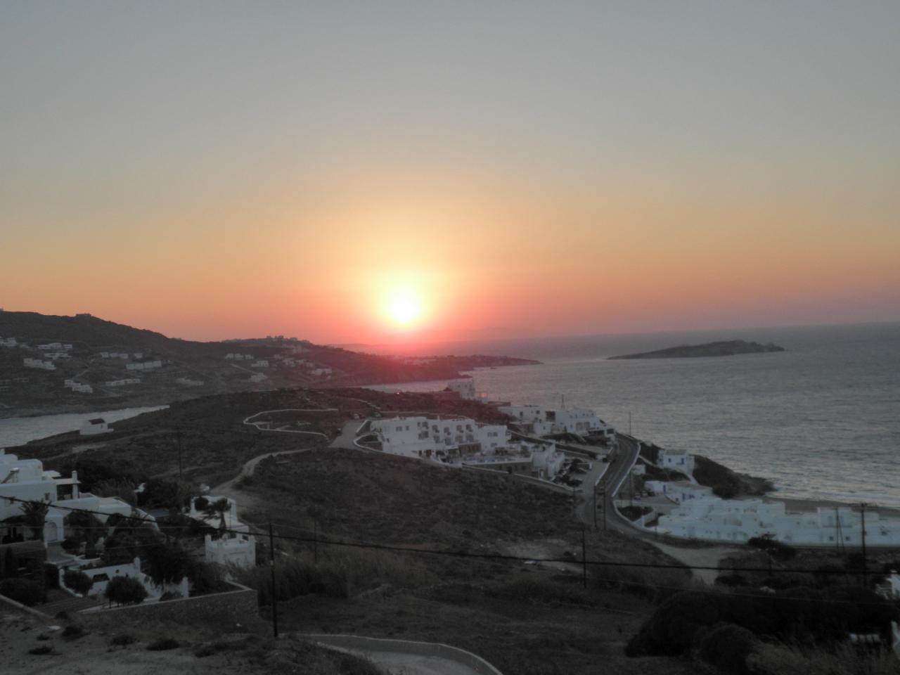 coucher de soleil sur Mykonos